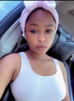 Cynthia - escort in İstanbul Photo 6 of 6