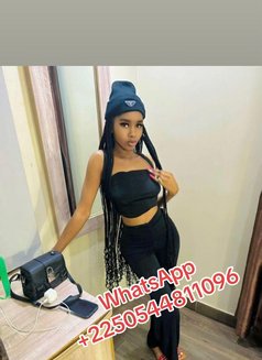 Cynthia - puta in Abidjan Photo 3 of 4