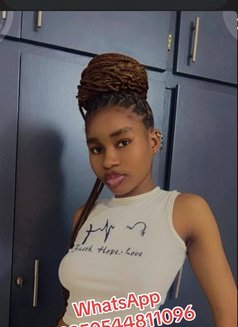 Cynthia - puta in Abidjan Photo 4 of 4