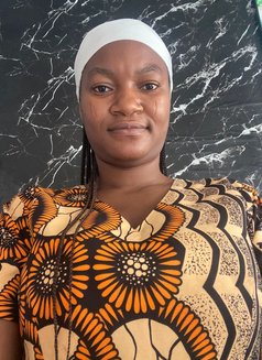 Cynthia - escort in Lagos, Nigeria Photo 4 of 4