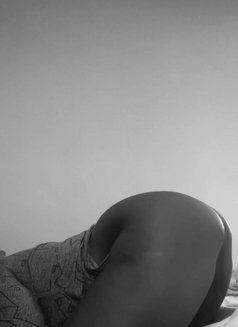 Cynthia - escort in Mauritius Photo 3 of 4