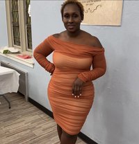 Cynthia - escort in Muscat