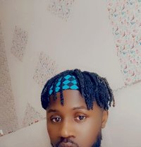 Cypher Max - Male companion in Kampala