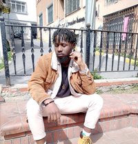 Cypher Max - Male companion in Kampala