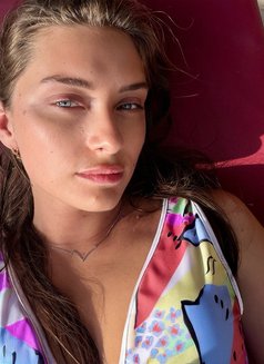 Cyra - escort in Dubai Photo 5 of 10