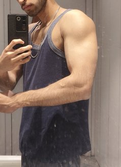 Cyrax - Male escort in New Delhi Photo 1 of 7