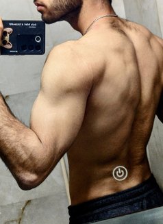 Cyrax - Male escort in New Delhi Photo 7 of 7