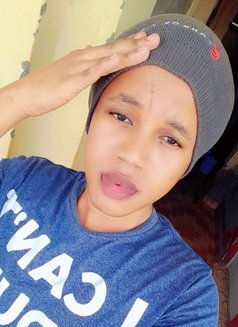 Cyrrus - Acompañantes masculino in Nairobi Photo 5 of 10