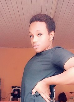 Cyrrus - Acompañantes masculino in Nairobi Photo 6 of 10