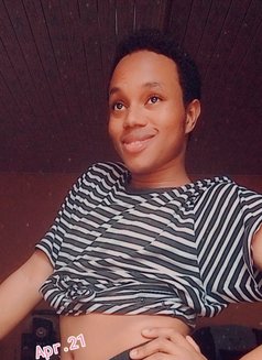 Cyrrus - Acompañantes masculino in Nairobi Photo 8 of 10