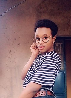 Cyrrus - Acompañantes masculino in Nairobi Photo 9 of 10