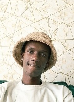 Cyzlack Meechum - Male escort in Nairobi Photo 2 of 5