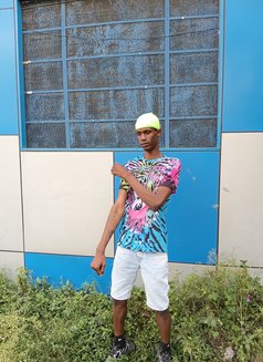 Cyzlack Meechum - Male escort in Nairobi Photo 6 of 12