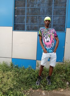 Cyzlack Meechum - Male escort in Nairobi Photo 8 of 12