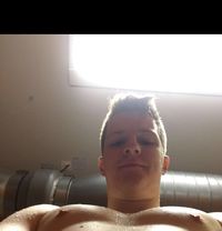 Czechboy William in DUBAI - Acompañantes masculino in Dubai