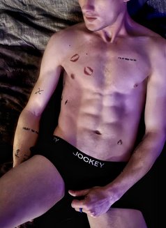D'Angelo_Tate - Acompañantes masculino in Cape Town Photo 10 of 11