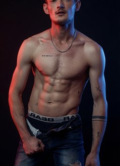 D'Angelo_Tate - Male escort in Cape Town Photo 13 of 13
