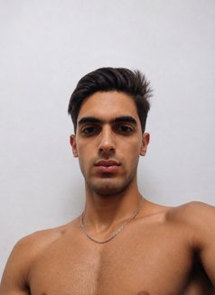 D'jo - Male escort in Tunis Photo 2 of 3