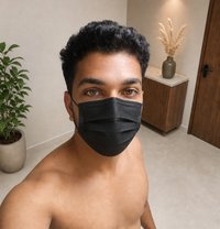 D King - Male escort in Dubai