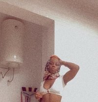 D Queen - escort in Abidjan