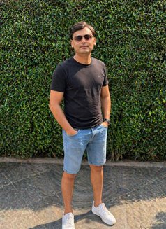 D T S - Male escort in Surat Photo 1 of 3