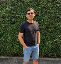 D T S - Male escort in Surat