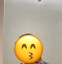 D23 - masseur in Mumbai