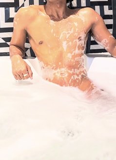Da Gentleman - Male escort in Nashik Photo 5 of 5