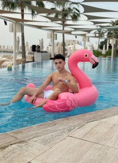 Twink Daniel - Male escort in Riyadh Photo 2 of 5