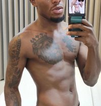Dad Perfumes - Male escort in Riyadh