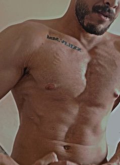 Daddy D - Male escort in Cairo Photo 2 of 3