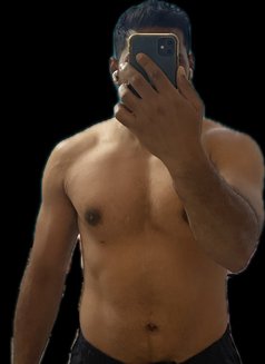Daddy in Town - Acompañantes masculino in Bangalore Photo 2 of 2