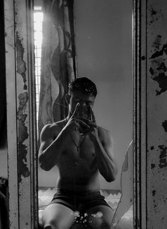 Daddy - Male escort in Mumbai Photo 3 of 4