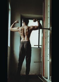 Daddy - Male escort in Mumbai Photo 4 of 4