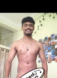Bull - Male escort in Mumbai Photo 7 of 9
