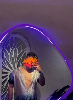 Daddy - Male escort in Mumbai Photo 1 of 3