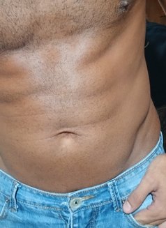 Daddy Jay - Male escort in Beirut Photo 4 of 8