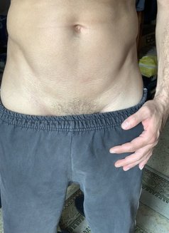 Daddy Jay - Male escort in Beirut Photo 10 of 12