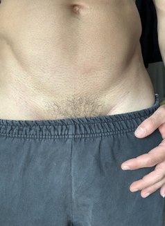 Daddy Jay - Male escort in Beirut Photo 12 of 12