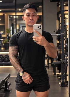 Daddymark - Male escort in Cebu City Photo 1 of 6