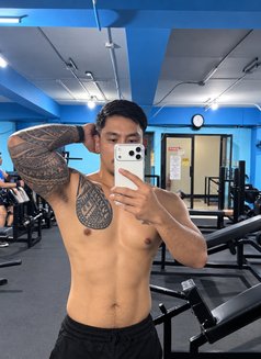 Daddymark - Male escort in Cebu City Photo 4 of 6