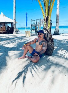 Daddymark - Male escort in Cebu City Photo 5 of 6