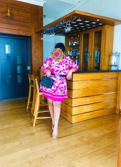 Dahamsa de Soyza - escort in Colombo Photo 2 of 11