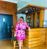 Dahamsa de Soyza - escort in Colombo