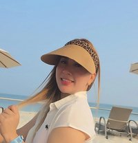 Dahiana - escort in Abu Dhabi Photo 4 of 7