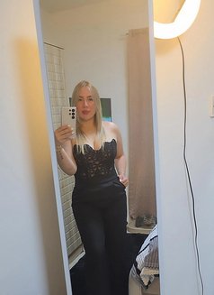 Dahiana - escort in Abu Dhabi Photo 5 of 8