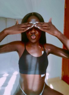 Dahlia - escort in Nairobi Photo 6 of 6