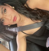 Dahnie Montada - Transsexual escort in Pasig
