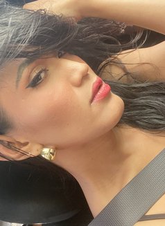 Dahnie Montada - Acompañantes transexual in Pasig Photo 3 of 7