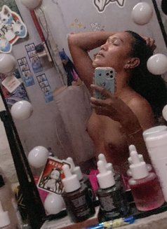 Dahnie Montada - Acompañantes transexual in Pasig Photo 6 of 7